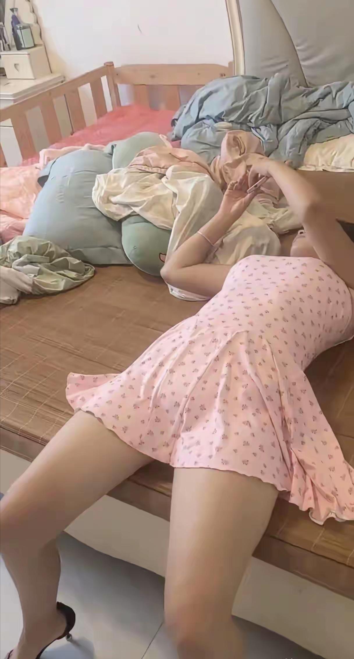 突然发现现在很多父母对女儿特别的宠溺！女孩大学四年花了十几万，大学毕业后并没有出
