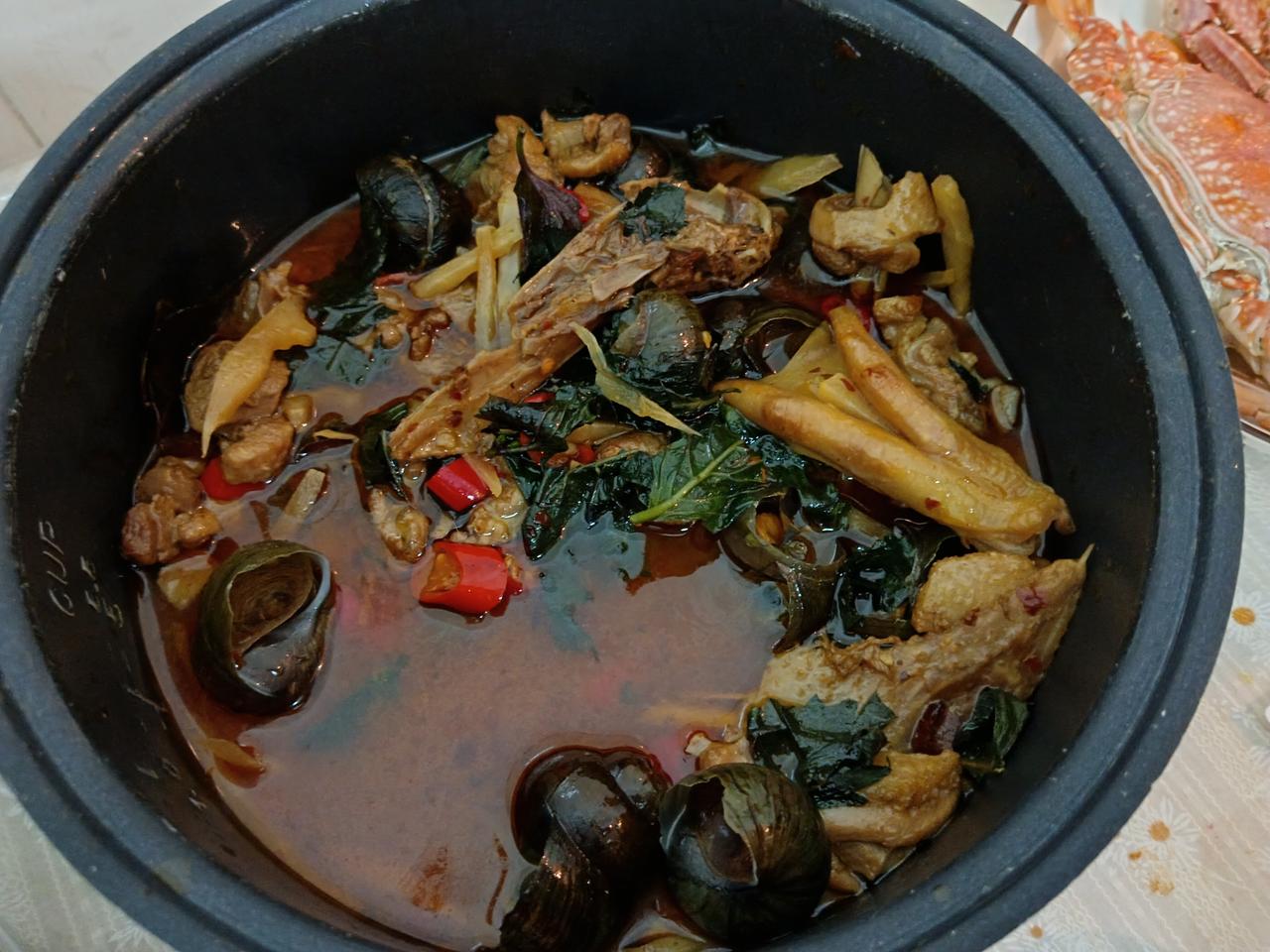 给2026的自己写句话 红烧珍馐满锅香，人间美味尽收囊。