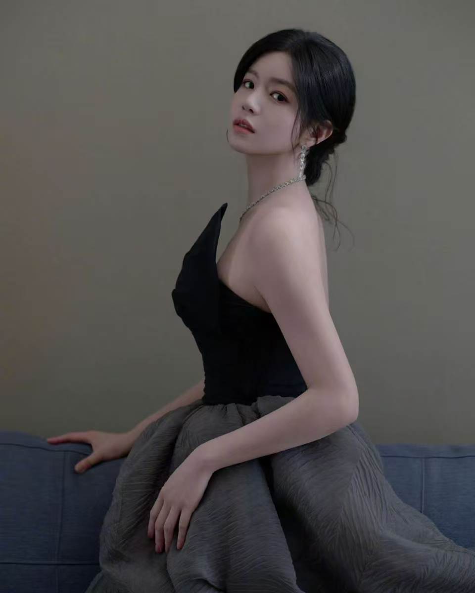 陈妍希告黑陈晓大粉陈妍希告黑陈晓粉丝 尊重陈妍希的合法维权✅ 不管是艺人还是普通