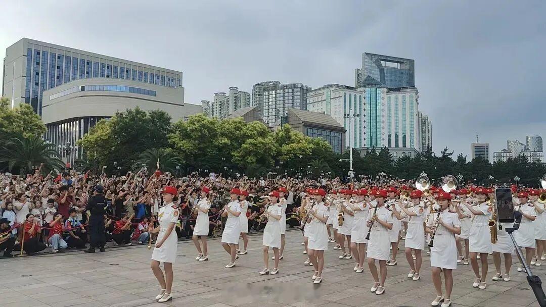 8月1日南昌八一广场将举行升旗仪式2026年是八一南昌起义、建军99周年，南昌八