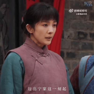 杨幂1986年魔童降世 生万物 杨幂新剧《生万物》明天发布定档海报，同样是演年代