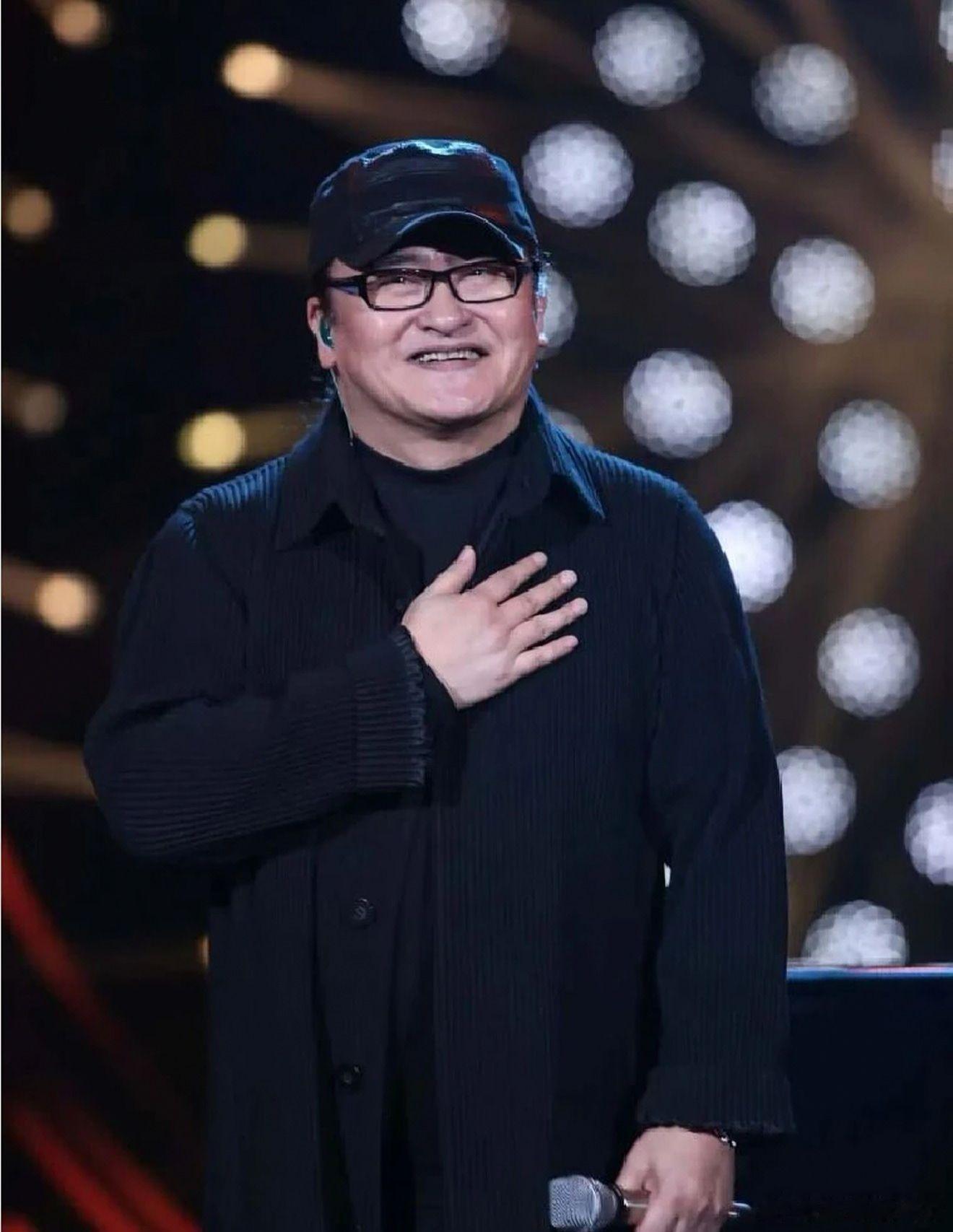 刘欢弟弟是父母爱情主题曲词作者刘欢老师，一位非科班出身，却撑起了一个时代华语乐坛