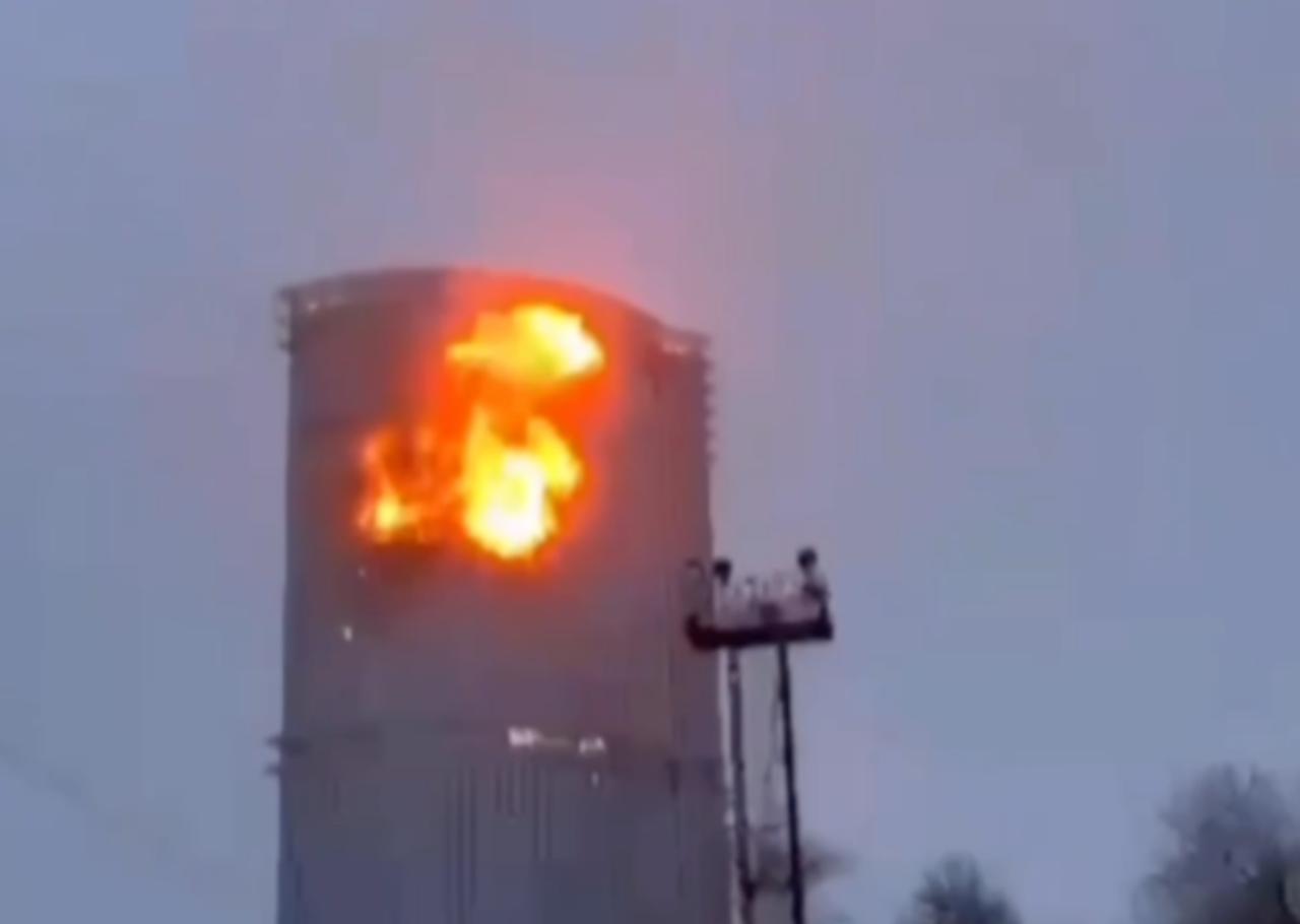 谁都没料到，伊朗今晨一出手，就直接给了美以致命一击！所谓的 “双目失明”，可不是