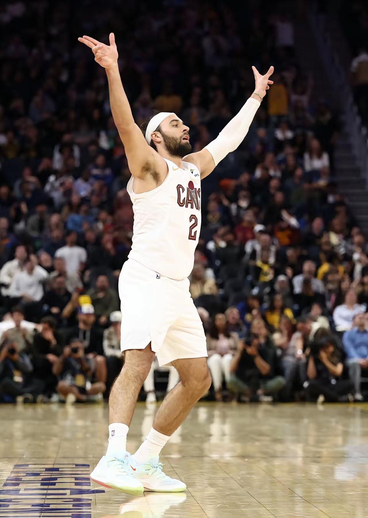 骑士本赛季要想走的更远，斯特鲁斯是X因素

骑士战胜老鹰，斯特鲁斯替补上场21分