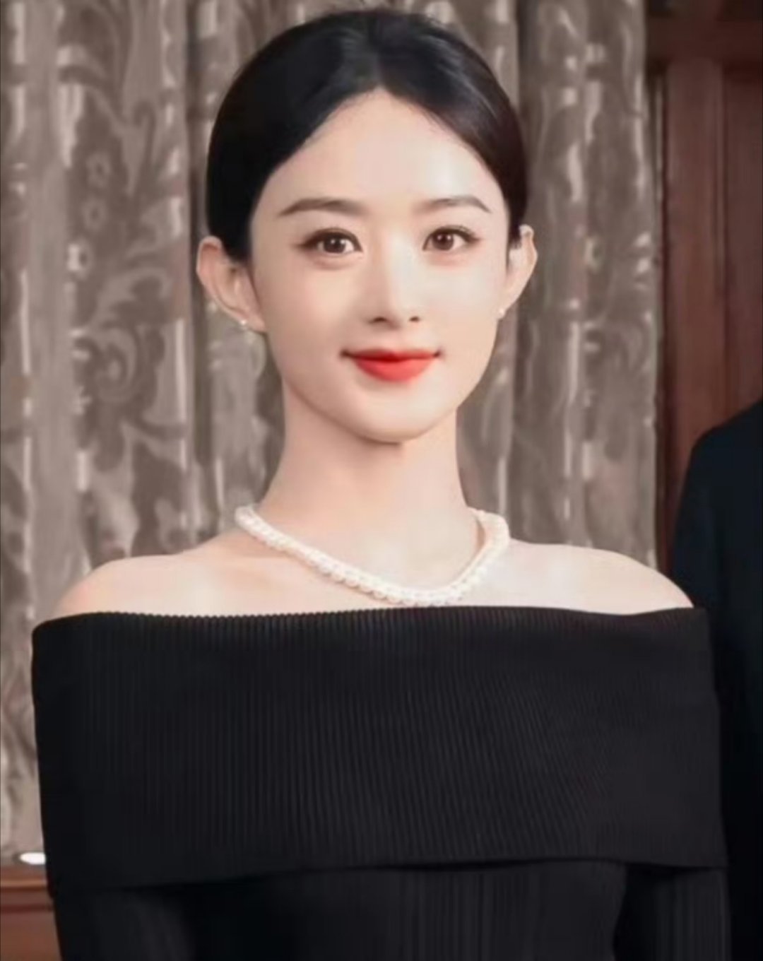 赵丽颖温柔与坚定并存的气质赵丽颖一直努力走好自己的路 一直都是棒棒的 