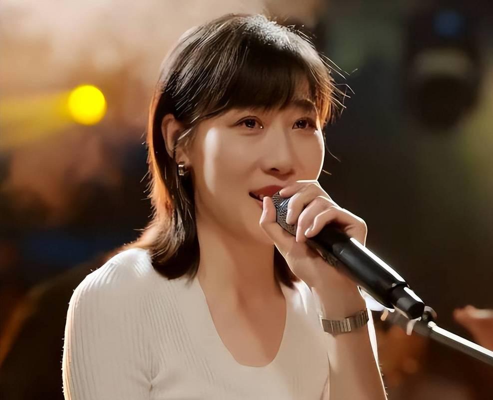 深圳演唱会收获一众好评后，不少网友借机把任素汐和其他女艺人对比，靠抬高她去贬低同