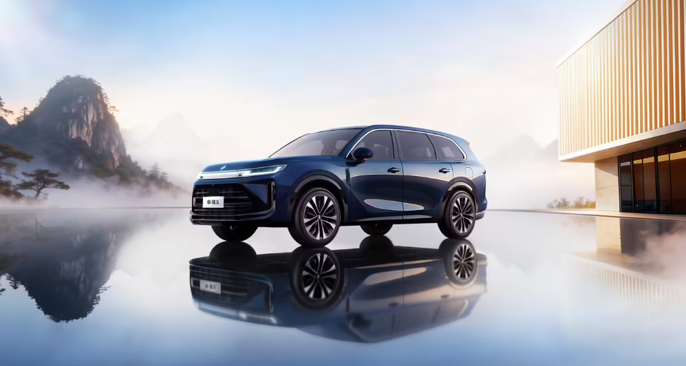 上汽通用五菱今日宣布，与华为深度合作的首款旗舰车型 —— 华境 S 将于 202