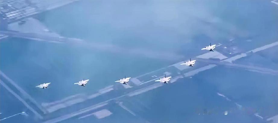 东部战区“正义使命-2025”演习属实，央视还放出了歼-20参演画面，这隐身战机