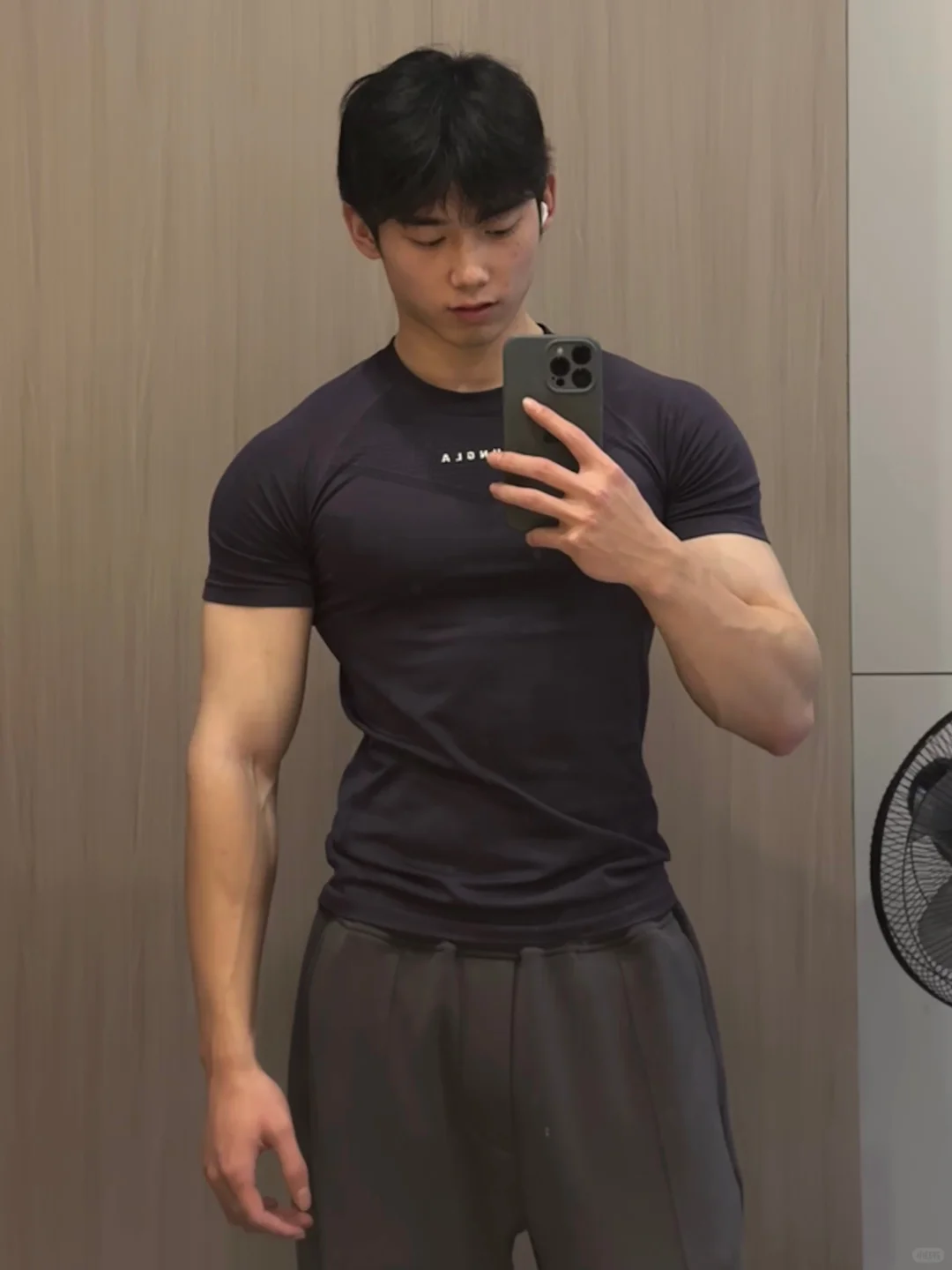 不是紧身的我不穿