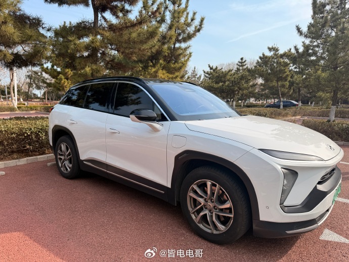 没想到有朝一日电车也可以跑出百万公里大关，这个成就可能还真的只有蔚来的换电体系可