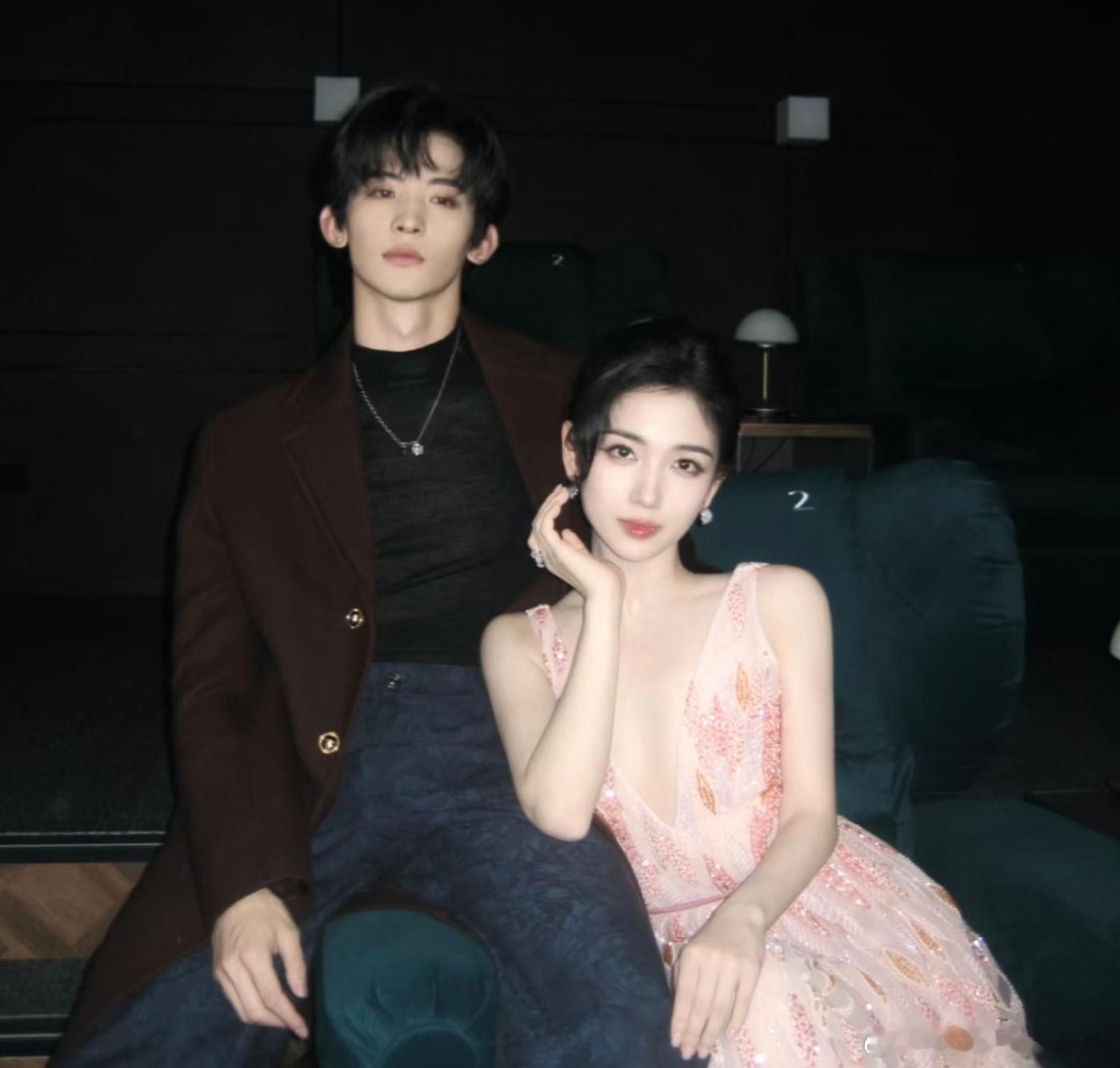 坐等我的cp发粮，白鹿曾舜晞跟李兰迪敖瑞鹏还有常华森代露娃，尖叫之夜就看你们几个