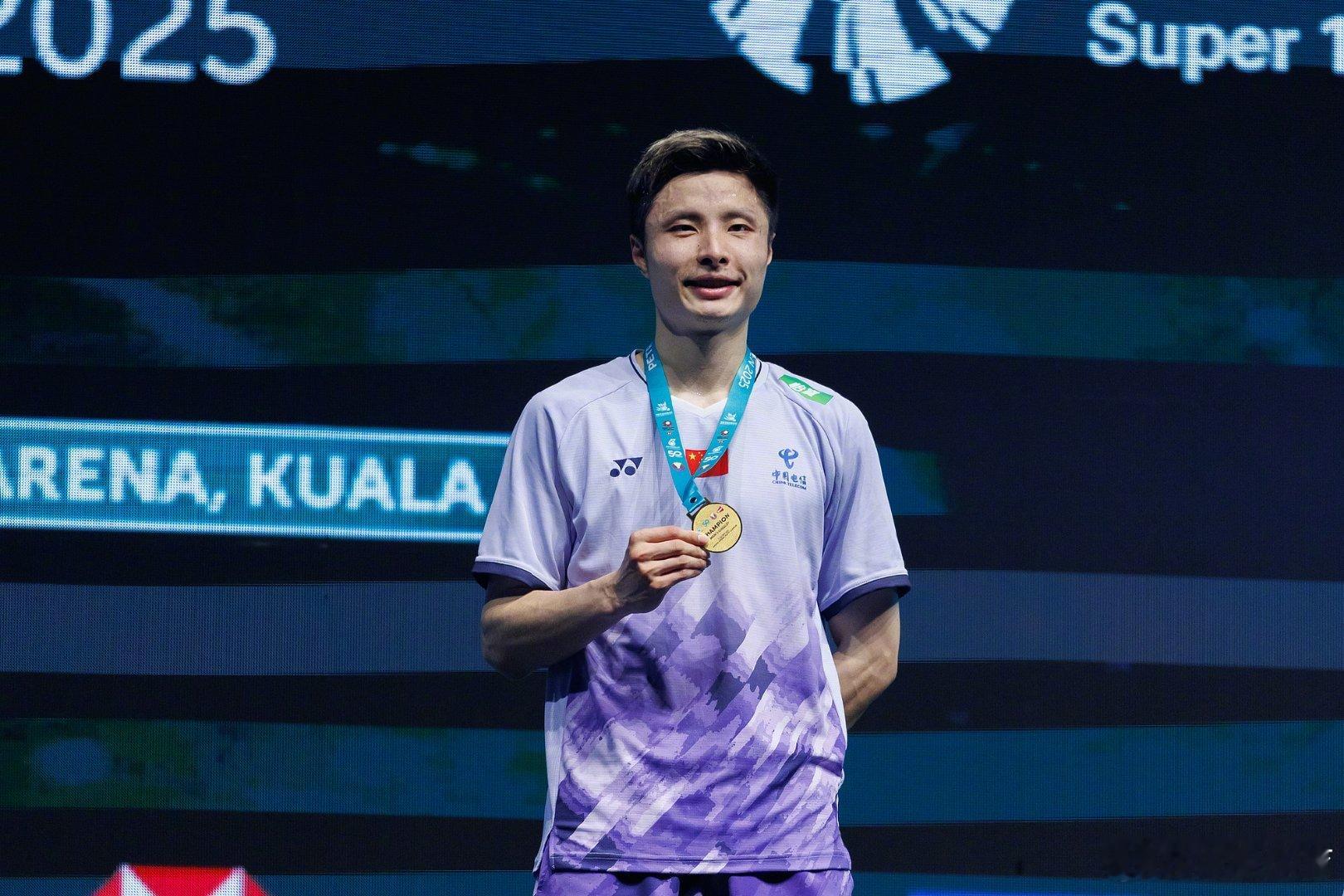 2026年新年首战，中国羽毛球队将派出石宇奇、陈雨菲等全主力阵容，参加1月6日开