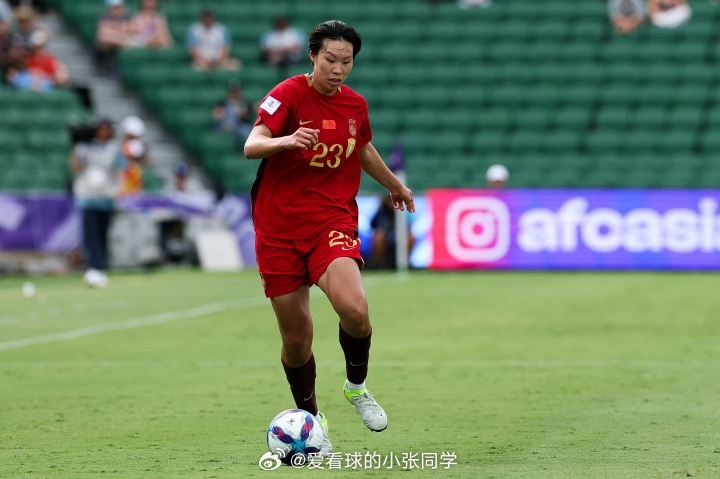 中国女足国脚邵子钦正式加盟葡萄牙本菲卡女足 签约至2029年 开启留洋新征程北京