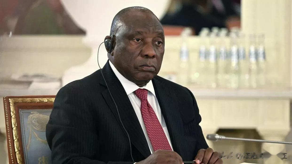 南非总统感谢普京就乌克兰危机发表立场

来源:俄罗斯卫星通讯社

南非总统拉马福