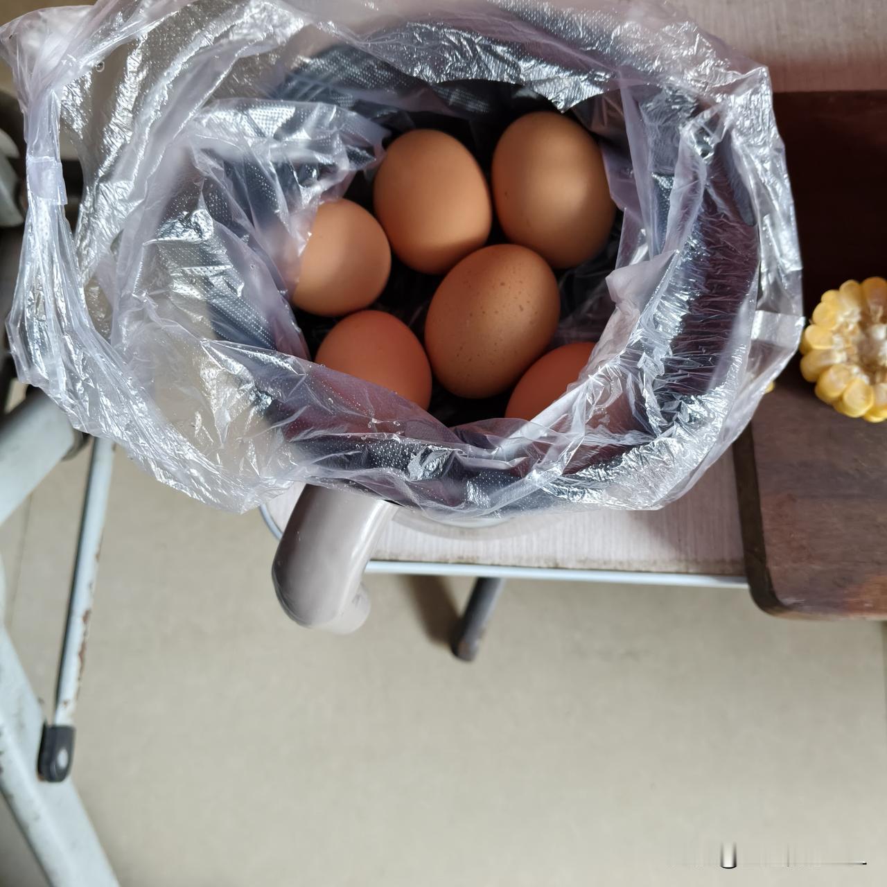 打鸡蛋液前鸡蛋你洗不？以前我打鸡蛋液从来不洗，感觉很干净，没有必要多此一举。可前