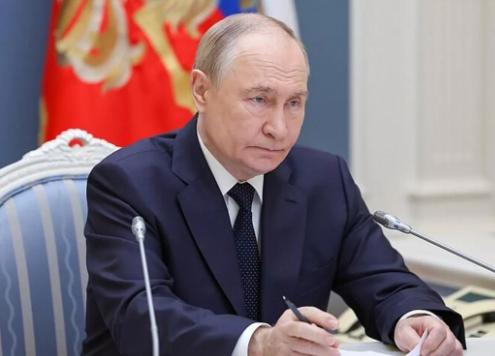 俄收到天大坏消息，普京咬紧牙不求中国，特朗普：欢迎普京来美国！
 
难难难，当下