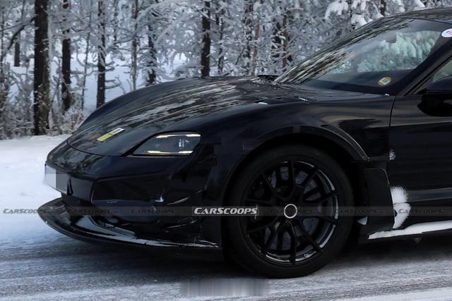 保时捷Taycan Turbo GT新版本无伪装谍照曝光，新车已接近量产状态。外