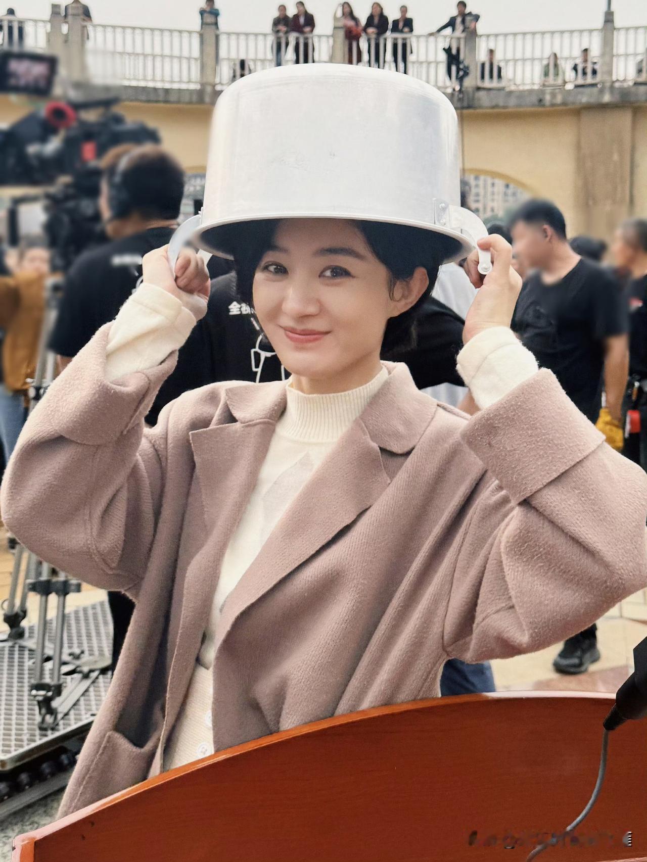 [烟花]【赵丽颖李秋萍反诈意识极强】[大笑]
电视剧《小城大事》新剧情，故事紧张