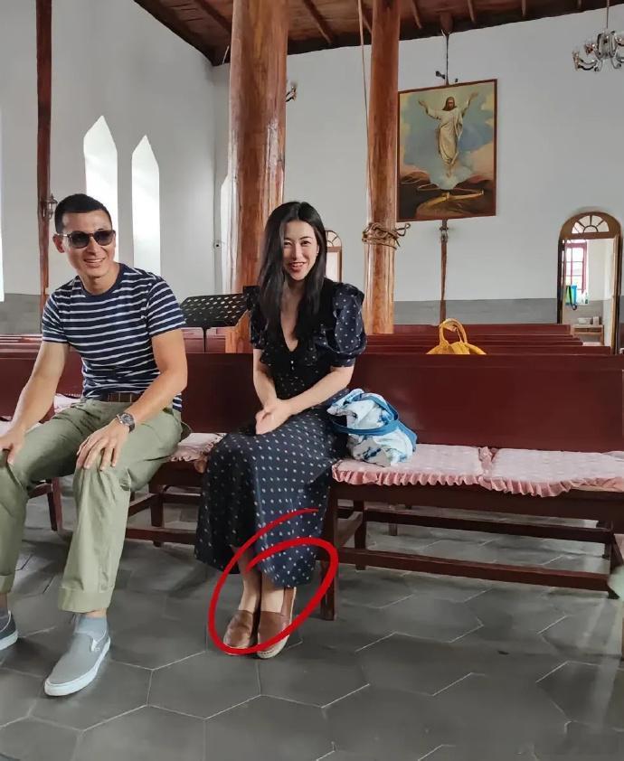 朱珠的丈夫，真让人不解她为何会爱上他 ​​​