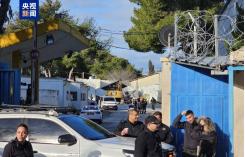 联合国这次脸都被打肿了！以色列开着推土机，直接把联合国机构给强拆了，而美国恐怕就