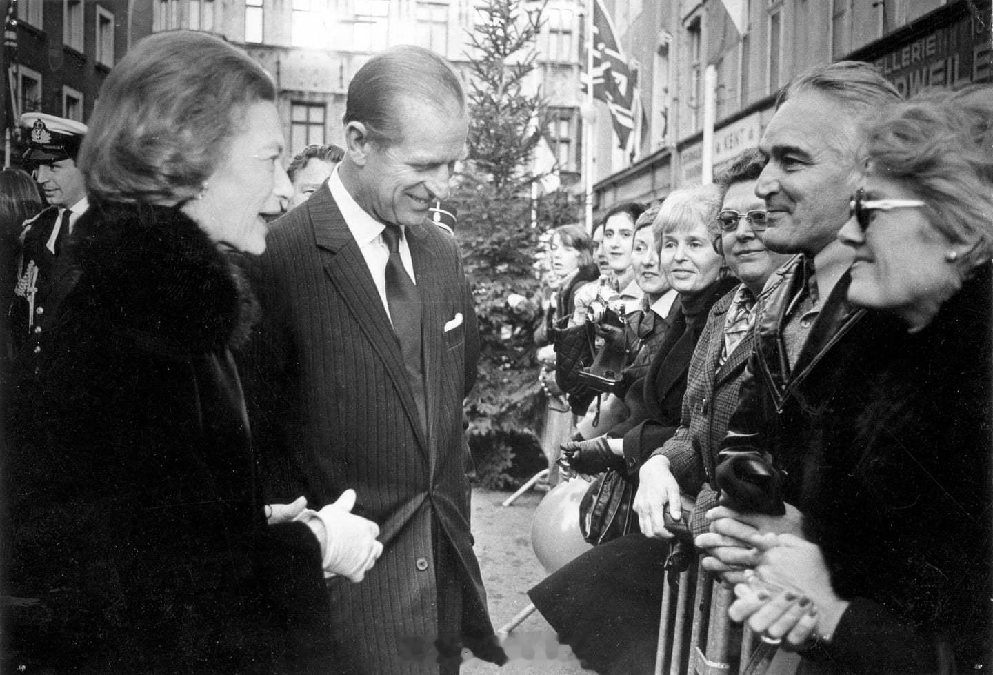 英国王室  1976年11月8日，爱丁堡公爵菲利普亲王和卢森堡的约瑟芬夏洛特大公