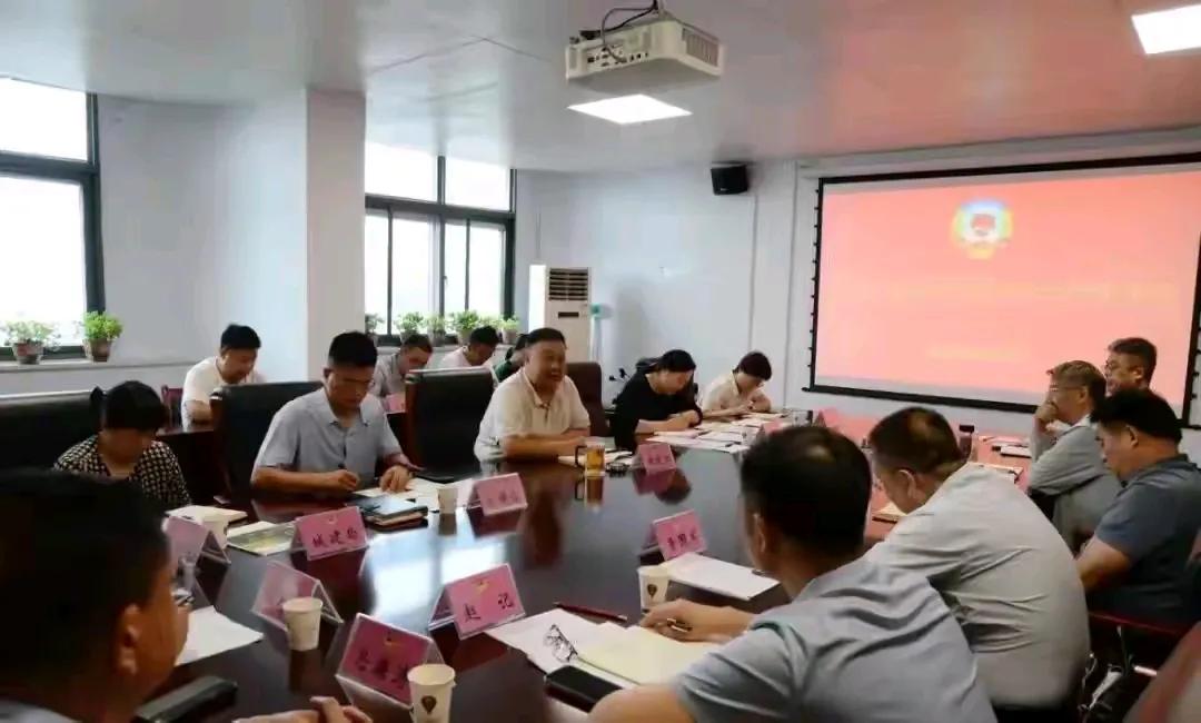 荥阳，中牟，新郑都是大郑州建设关联县市，很多道路由于区域管理，规划不统一，各建各