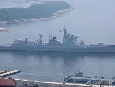 2025年能入役几艘052D型驱逐舰？
截止今天，最新批次的052D型驱逐舰已经