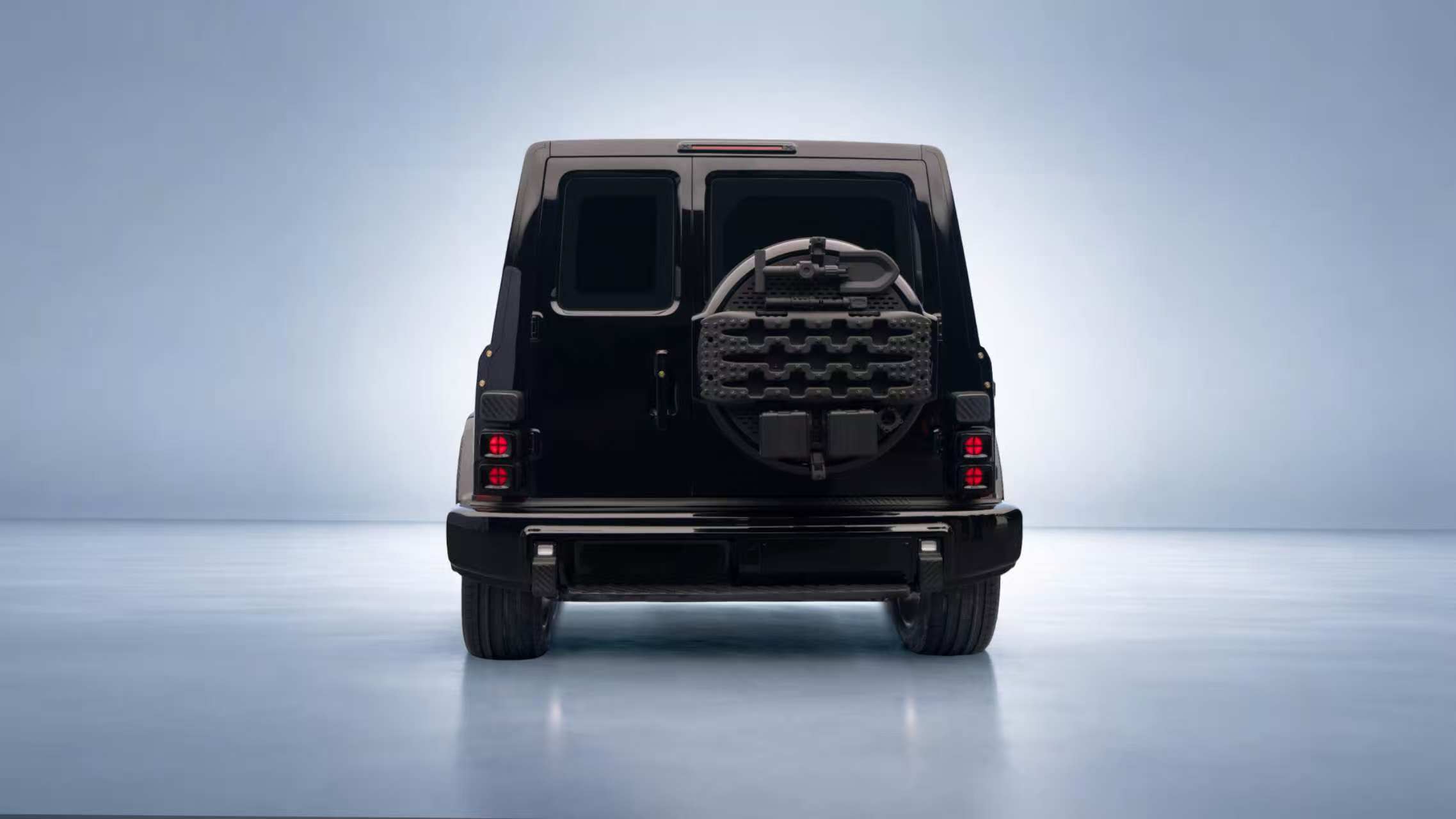 吃瓜群众集合！猜北京81价格到底开多少。兄弟们，北京81实车图都出来了你们都刷到