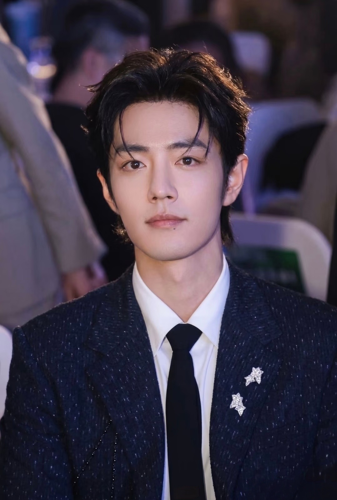对视是人类不带情欲的精神接吻 