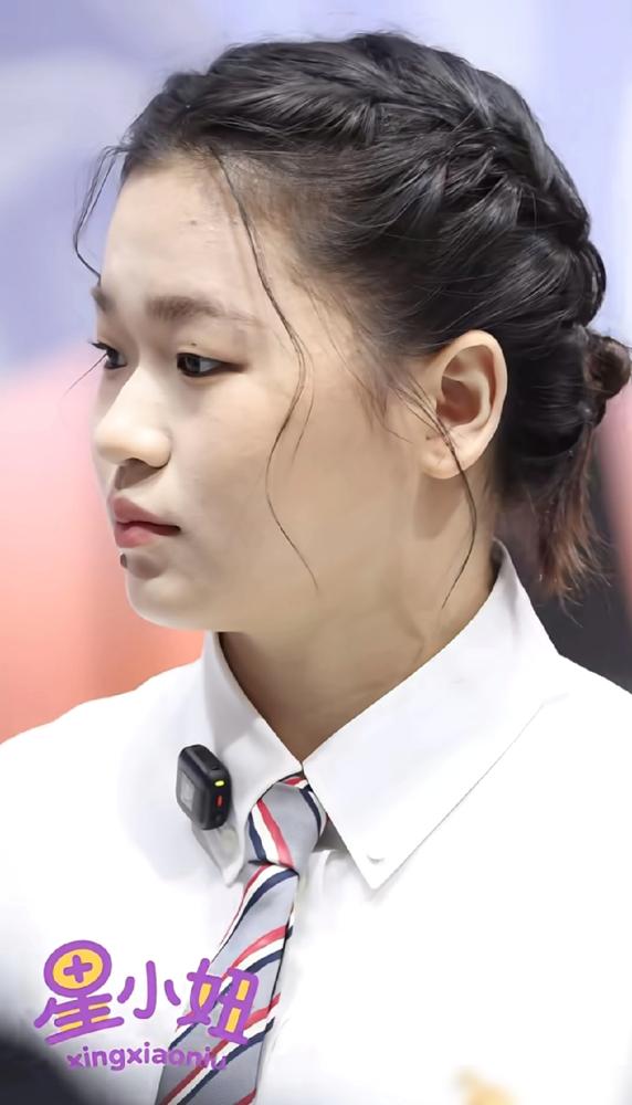 全红婵长7厘米，差点丢了奥运冠军。
东京到巴黎三年，她身高窜7厘米，体重涨7公