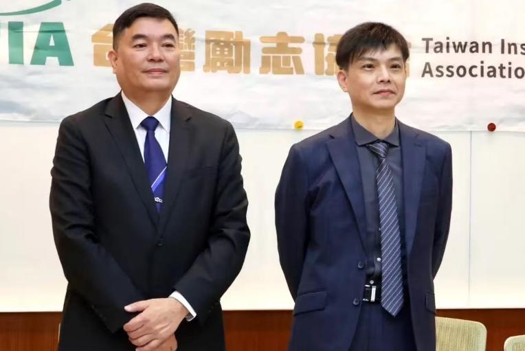绿营又炮制注水民调糊弄全台！8成认同“台独”话术、七成拒绝统一靠谱吗？花两千多亿