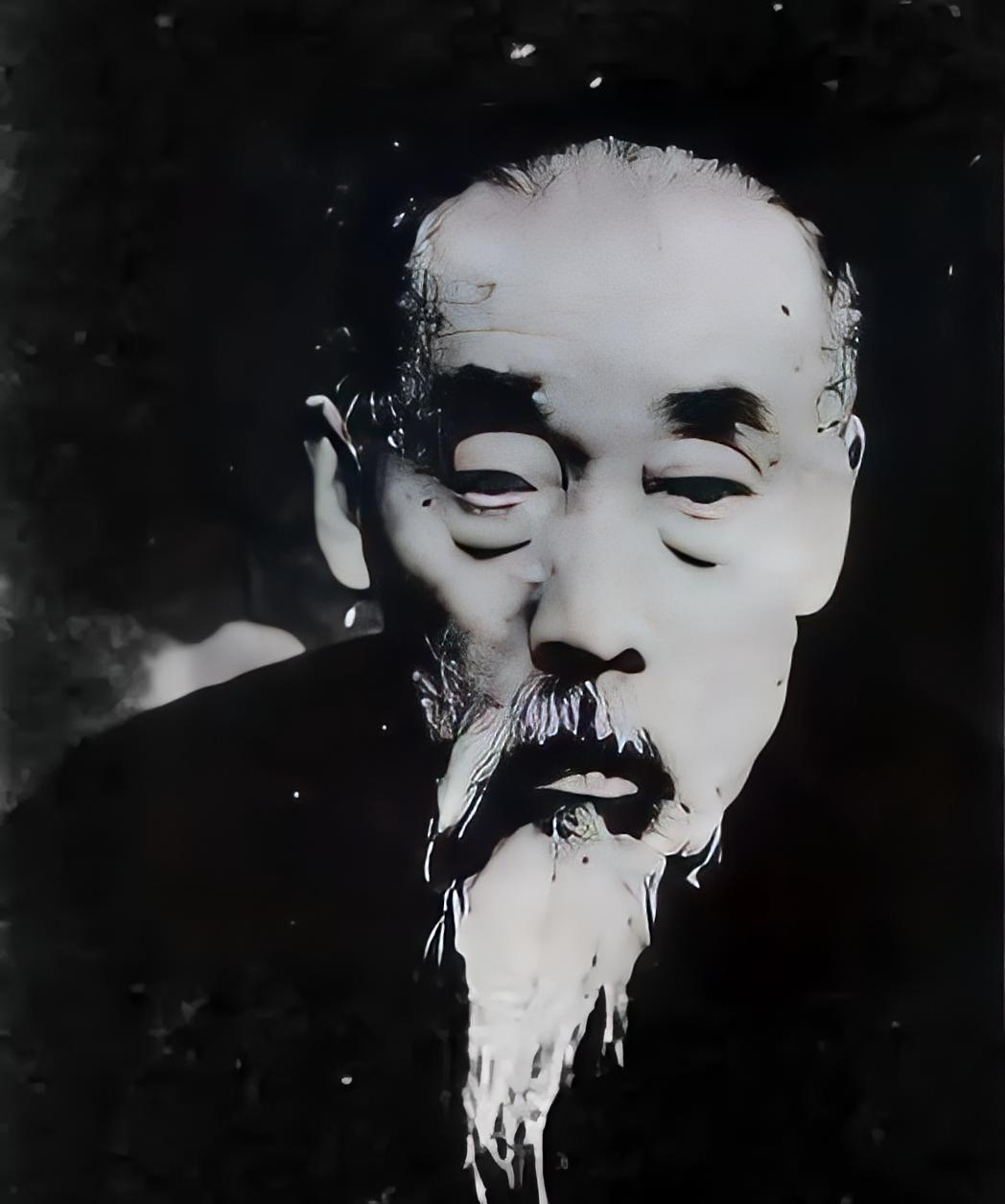 1938年春，因遭叛徒冯全礼出卖，72岁的抗联老交通员李升不幸被捕入狱。日本鬼子