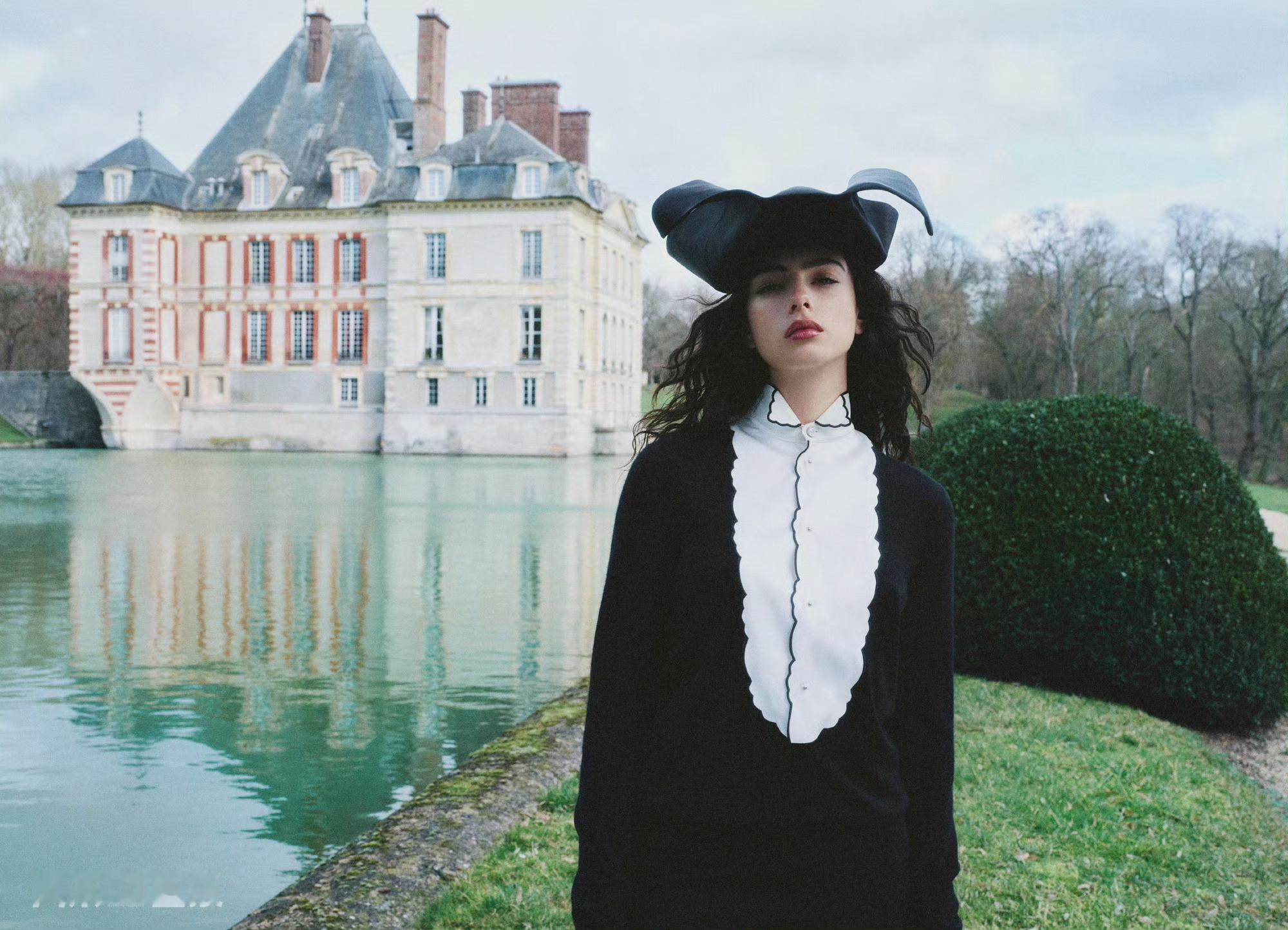 周末画报封面故事 | Deva Cassel：花语眠摄影 Marc Hibber