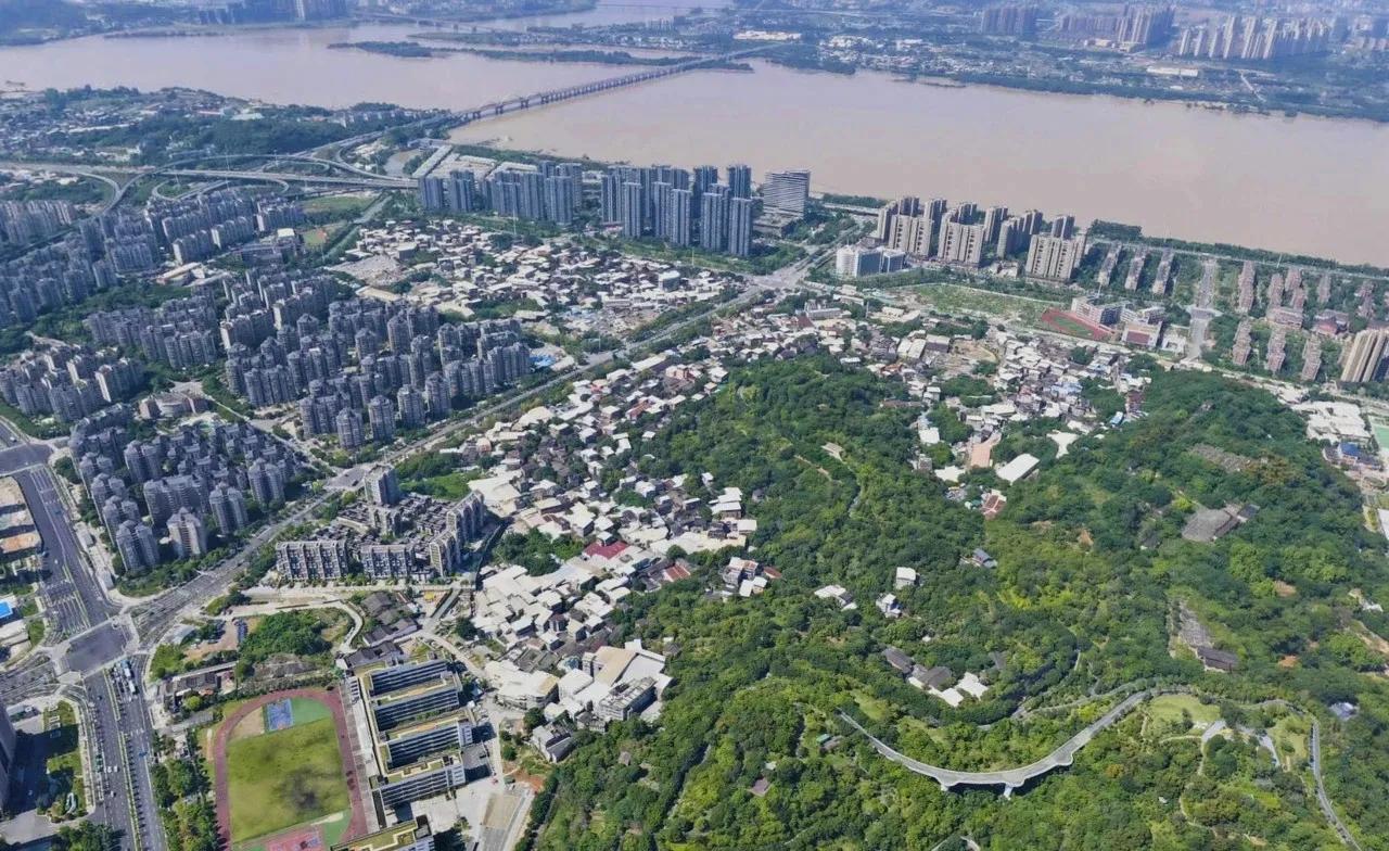 【拆迁补偿价9818元/平米！福州城区一巨无霸旧改启动】
福州城市旧改拆迁号角劲