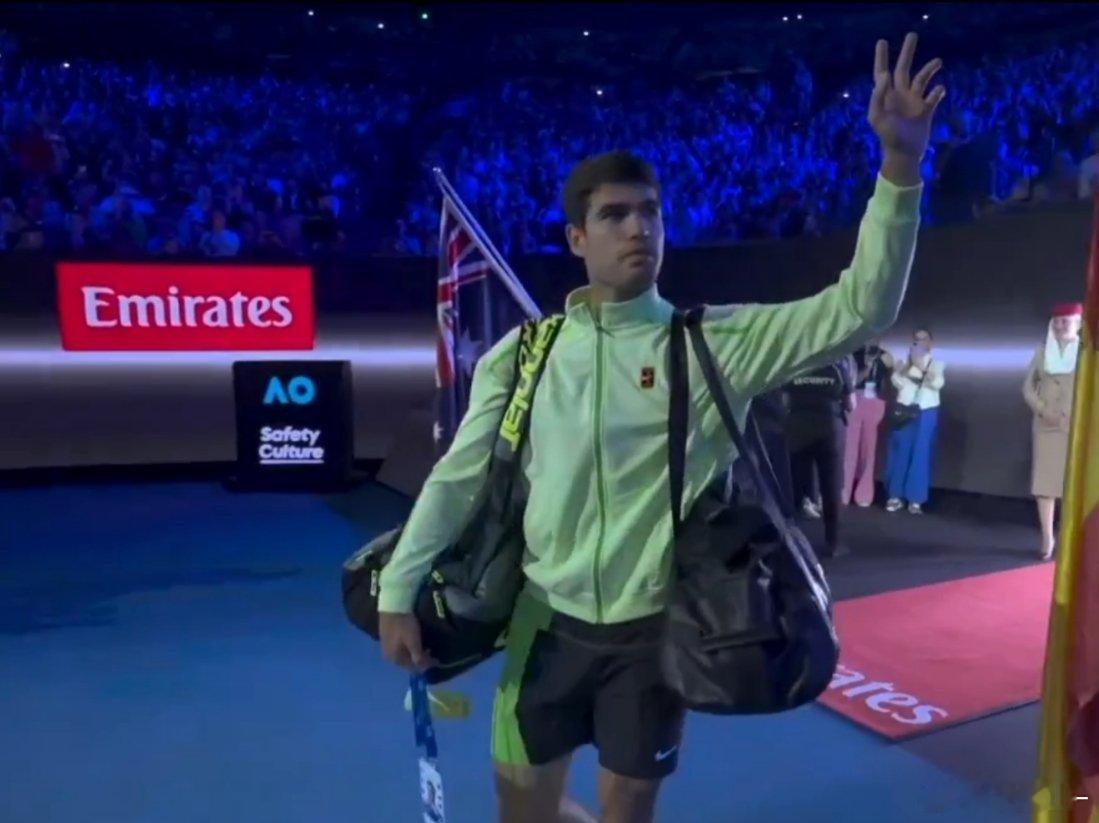 德约科维奇vs阿尔卡拉斯！开始了！！！是新一个全满贯还是史上独一无二的25冠！德