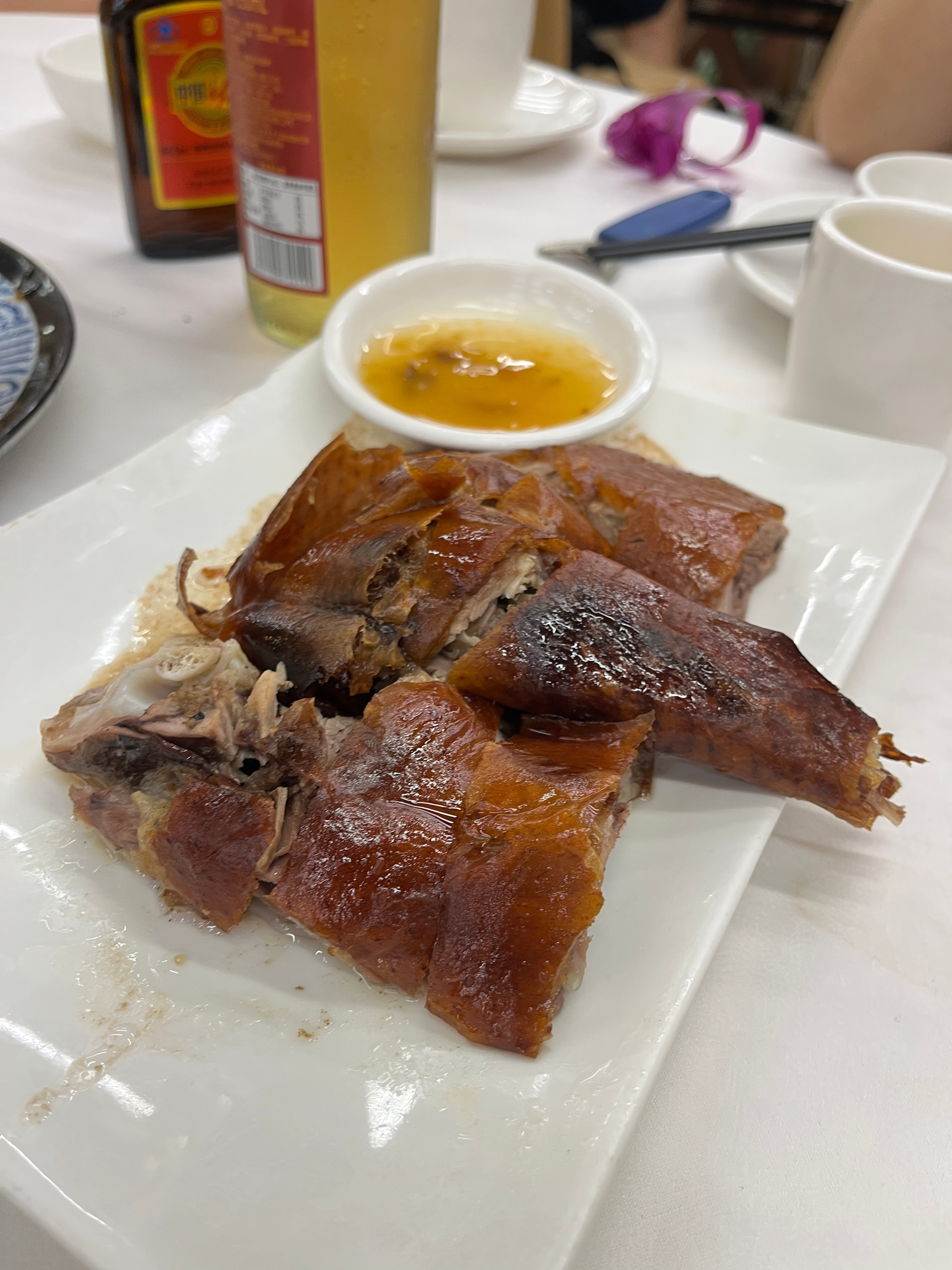 今天和街坊们一起去上水吃饭啦😉烧鹅🦆新鲜出炉的好好吃！今天给的肉特别多姜汁芥