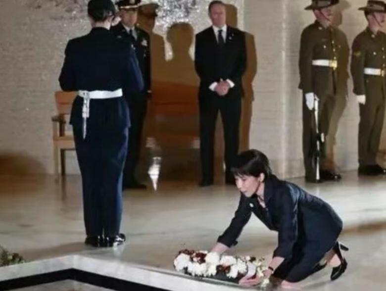 2026年5月4日，高市早苗访澳期间，她在堪培拉的澳大利亚战争纪念馆向无名战士墓