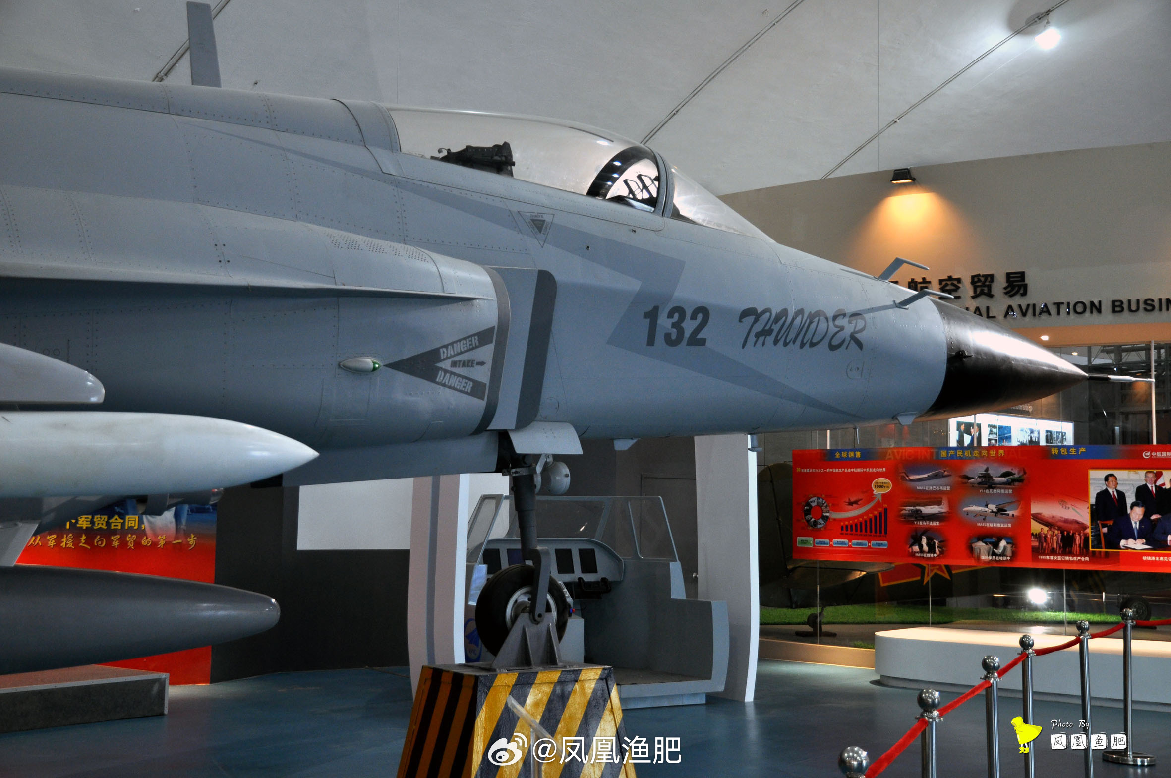 NO. 31航空博物馆 里的  FC-1 枭龙 这个是模型拍摄时间：201003