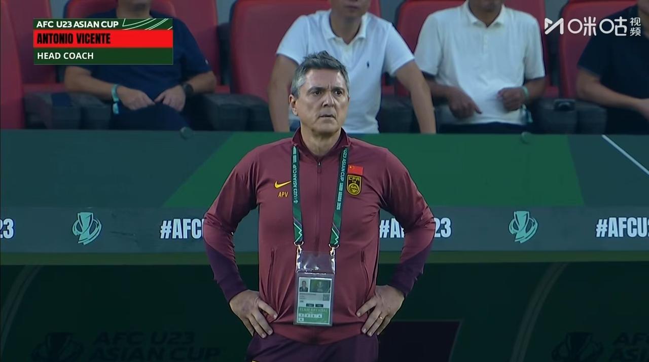 中国0-4惨败日本，U23国足获得亚军！

在今天凌晨结束的U23亚洲杯决赛中，