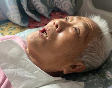 日本老龄化的真实账本：不是崩溃，而是高压运转下的生存压力

很多人喜欢用一句话概
