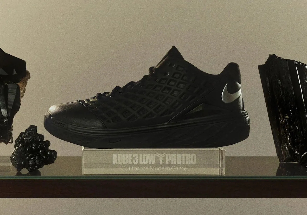 Nike Kobe 3 Low Protro “Black” 曝光，预计11月发