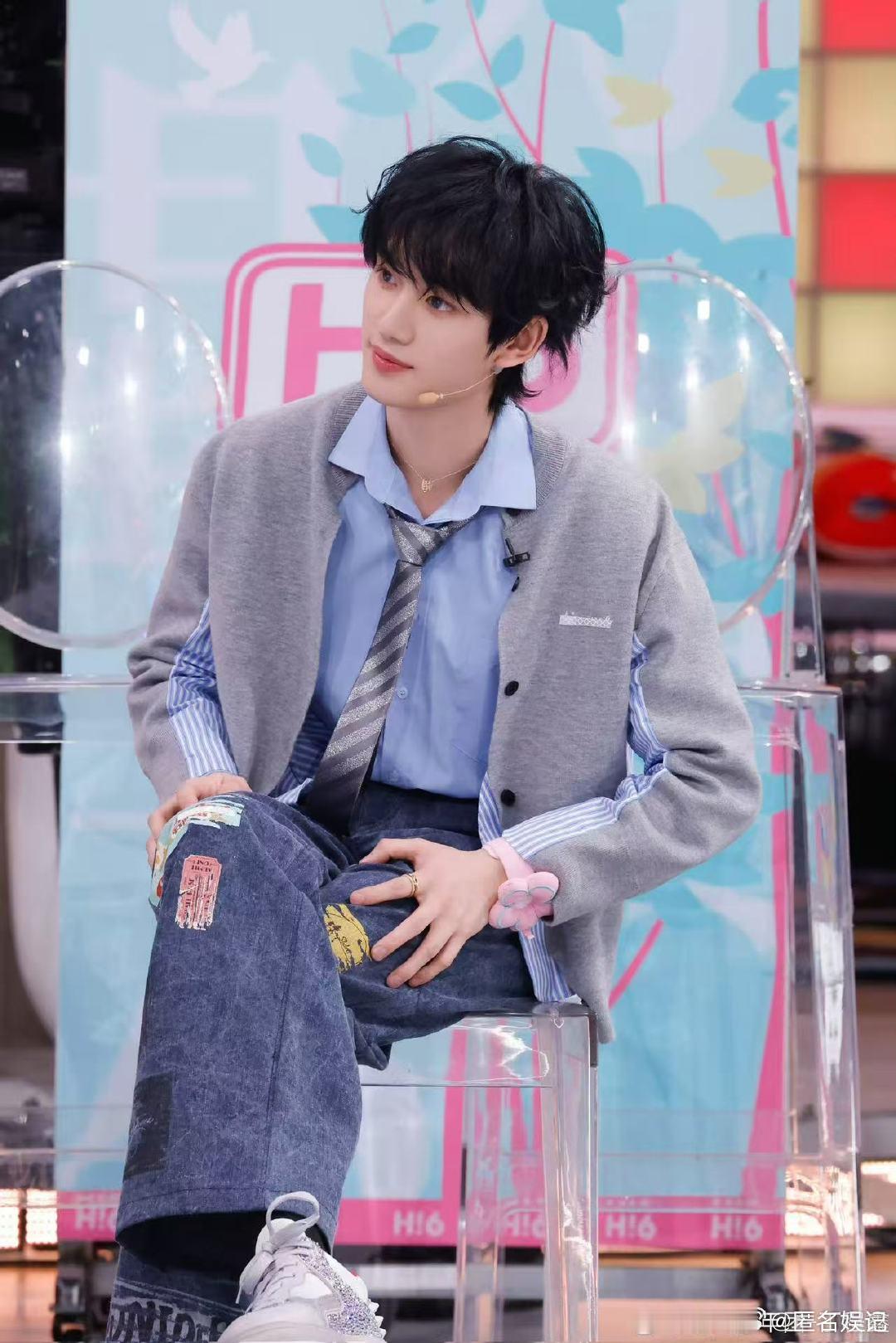 丁程鑫你好星期六你好星期六你好星期六有丁程鑫真的很加分，每一次亮相都很亮眼 