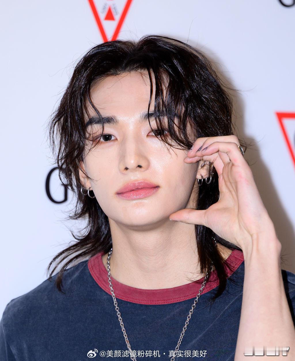 黄铉辰今日活动新闻图 