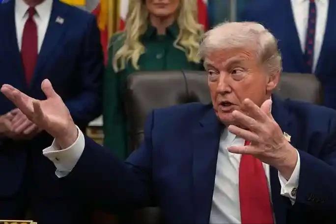 一个国家的总统竟然厚颜无耻到这种地步，令人发指！

当地时间3月30日，美国白宫