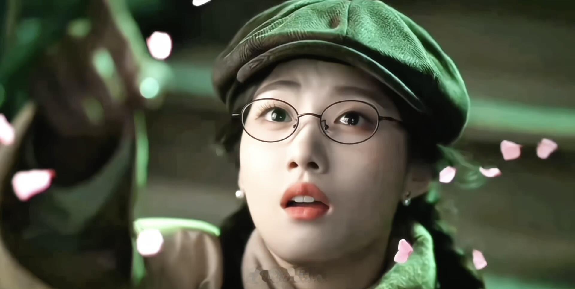 卢昱晓新剧萌成啥样了卢昱晓新剧萌成啥样了，谁懂啊！卢昱晓新剧造型萌翻了，苹果肌圆