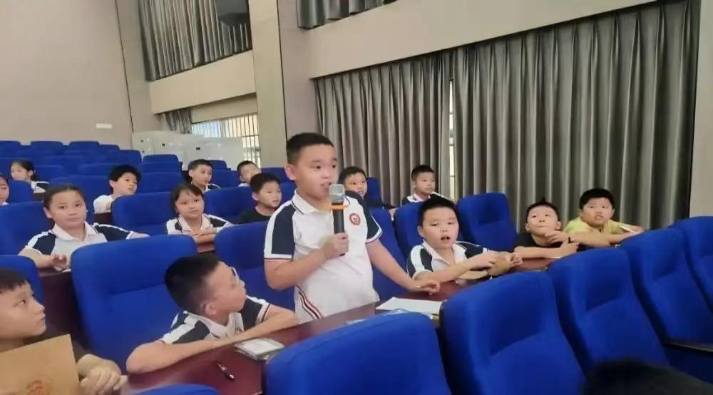 难道真是命中注定的奇妙缘分？

山西大同，钱女士发视频称：
孩子班里新来了一位同