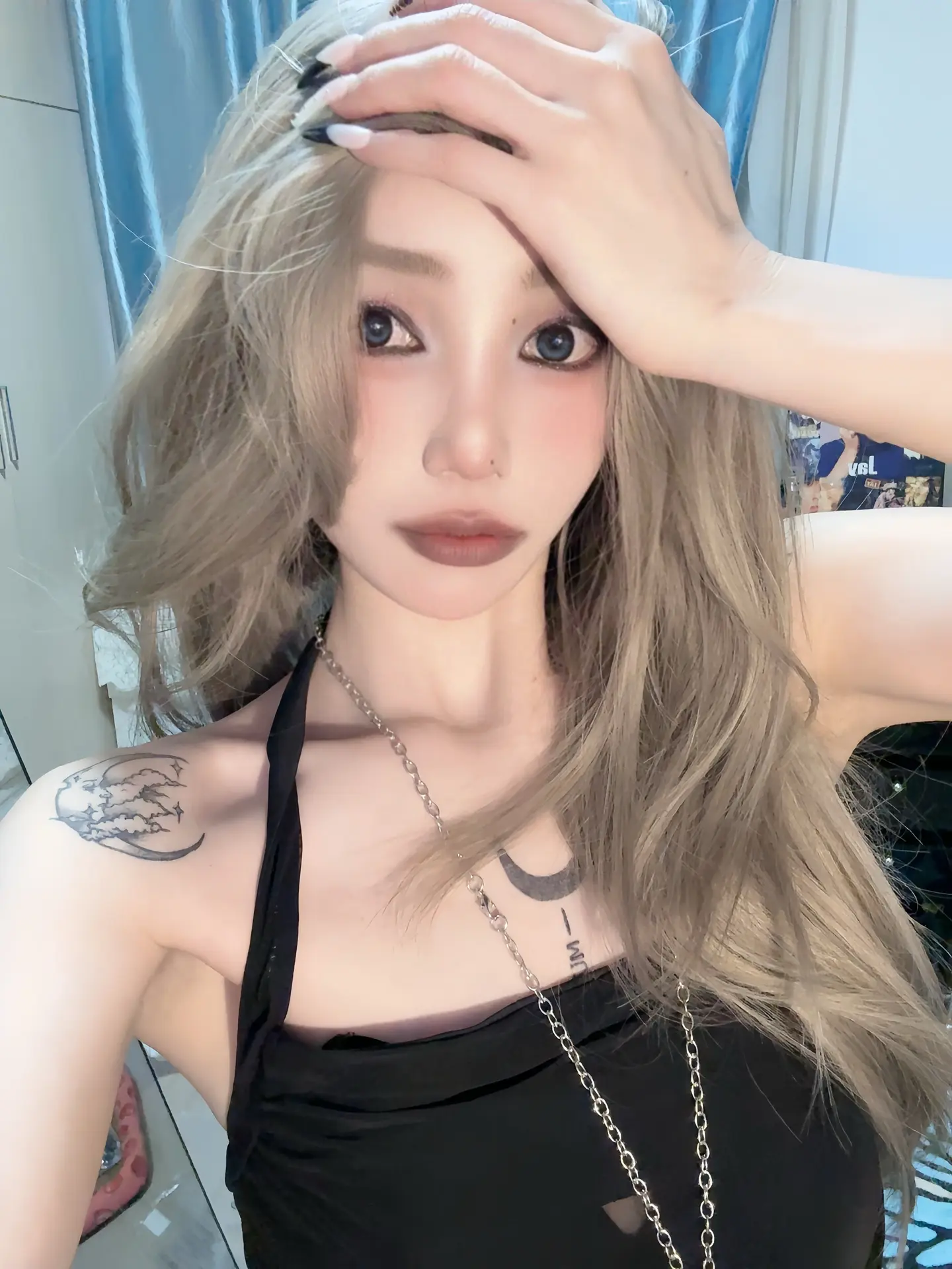 有钱咱就吃大餐 没钱也得吃点路边摊