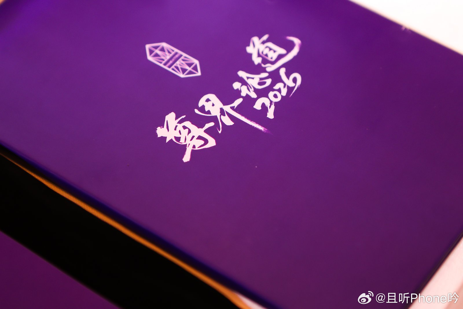 说实话，一直好奇那些打高尔夫的大佬，打完球到底在车里干啥。这次亲眼所见：运动员坐