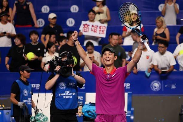 ATP巡回赛今年诞生了11位首冠选手，而商竣程，其中最年轻——是的，他成为了05
