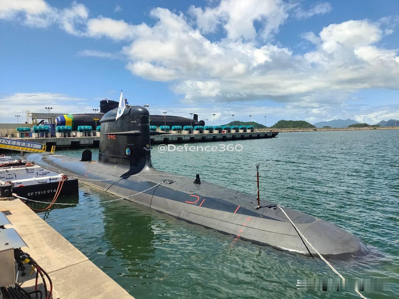 🇧🇷2025年11月26日，里亚丘埃洛级潜艇第三艘“托内莱罗”号（S42）柴